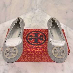 ❤️ NWT! LIMITED EDITION LIGHT GREY FLANNEL/SILVER FLANNEL REVA FLAT!
